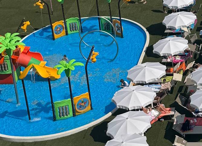 Hotel Bimbi Gratis